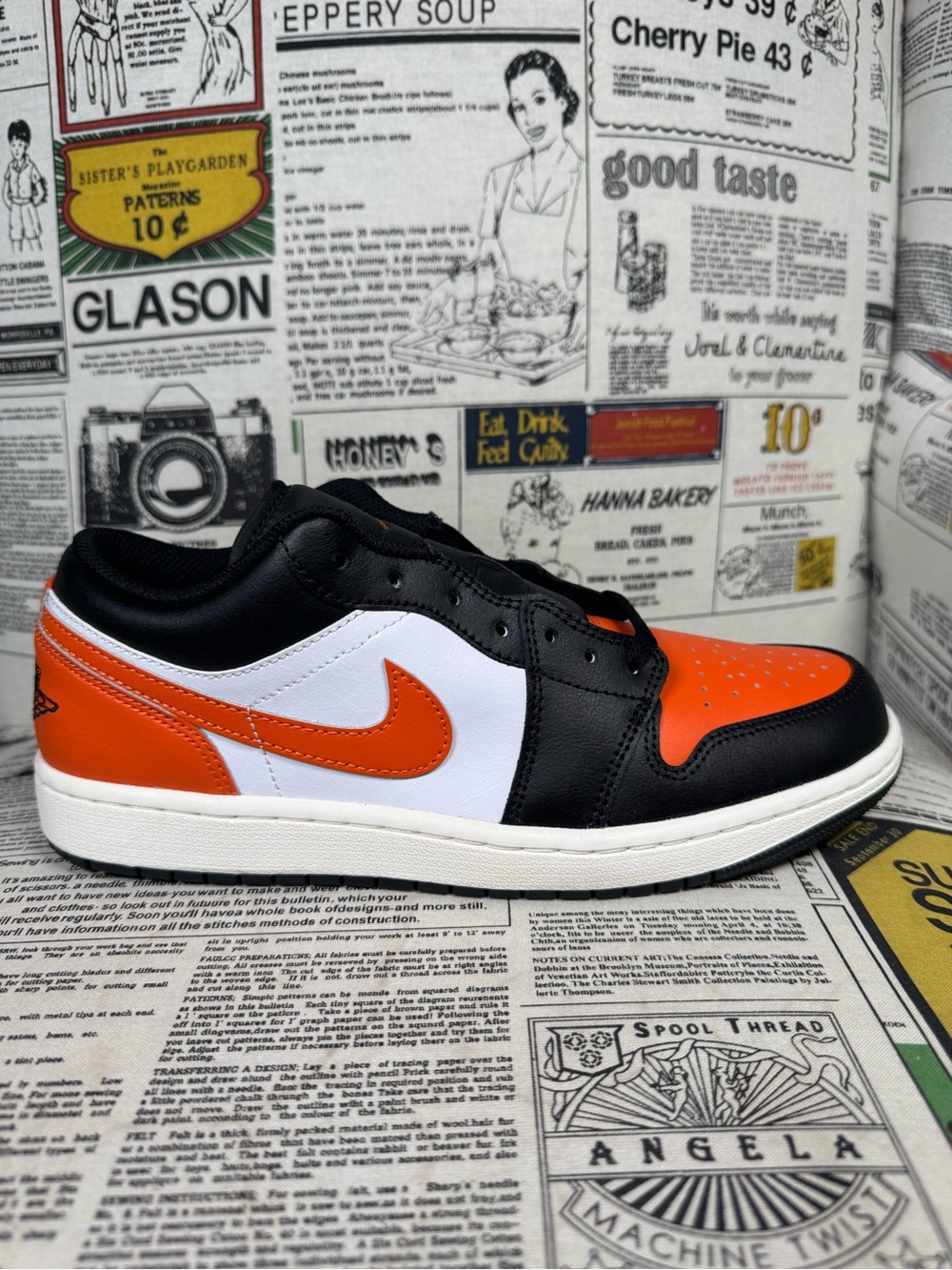 Nike Air Jordan 1 Low Shattered Backboard 553558-081 Men Size 9 No Box